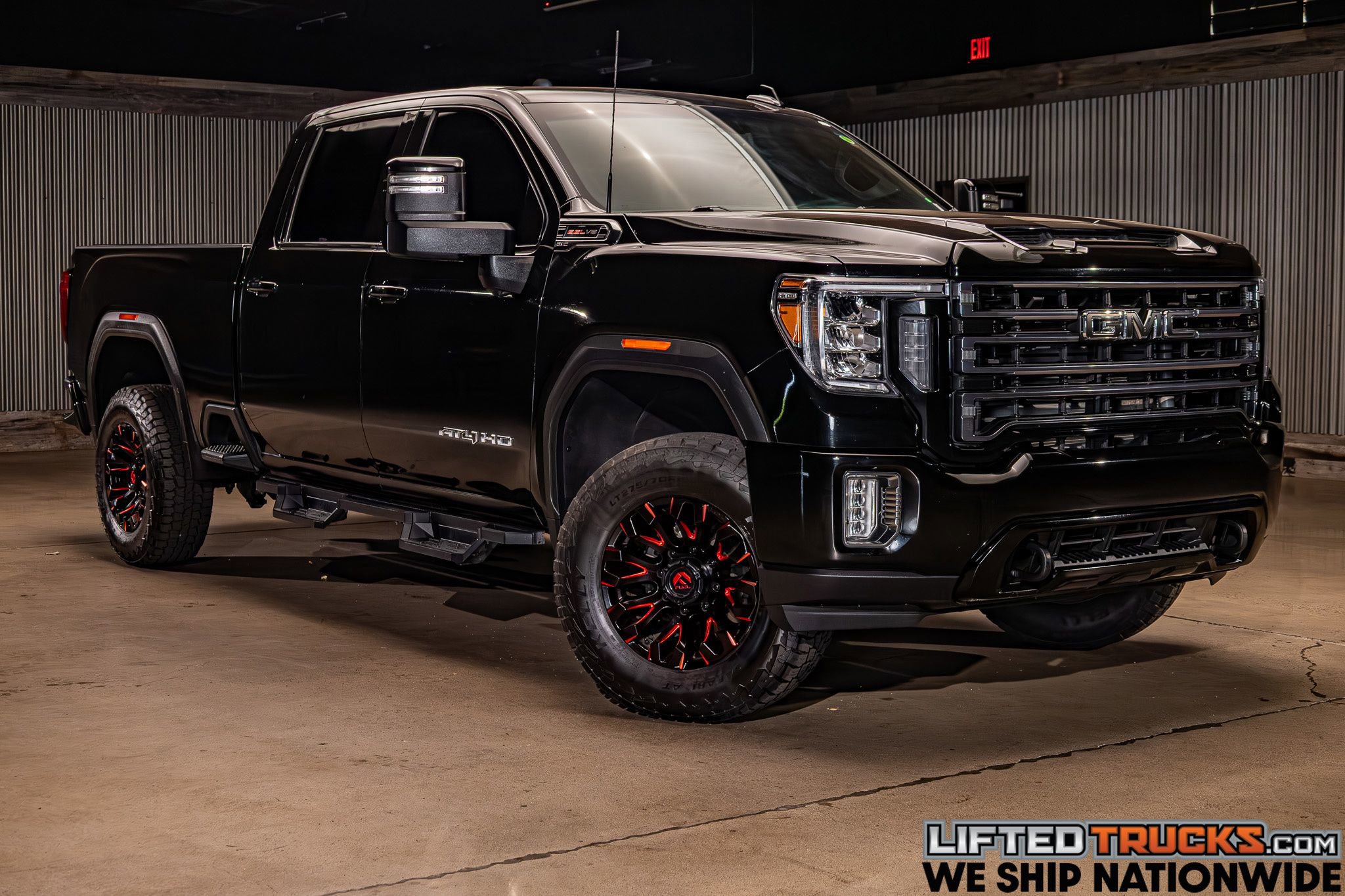 Used 2022 GMC Sierra 2500 AT4 AWD/4WD image 1