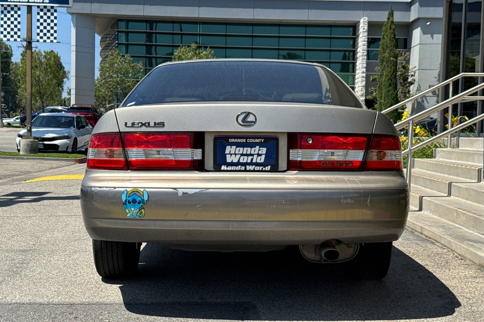 Used 2000 Lexus ES 330 FWD image 6