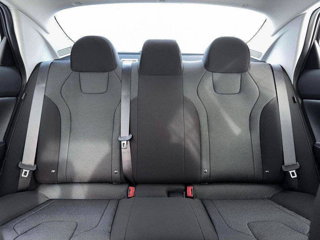 New 2026 Hyundai Elantra SE w/ Cargo Package FWD image 16