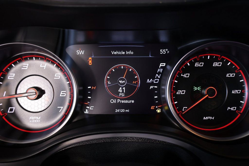 Used 2023 Dodge Charger SXT image 4