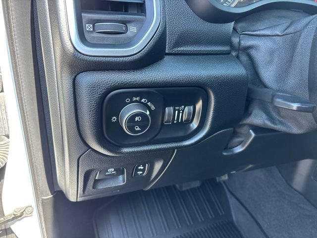Used 2022 RAM 1500 Laramie AWD/4WD image 15