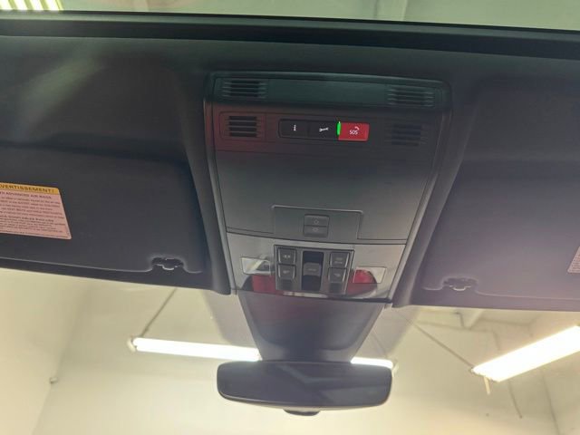 Used 2022 Volkswagen Tiguan SE R-Line FWD image 27