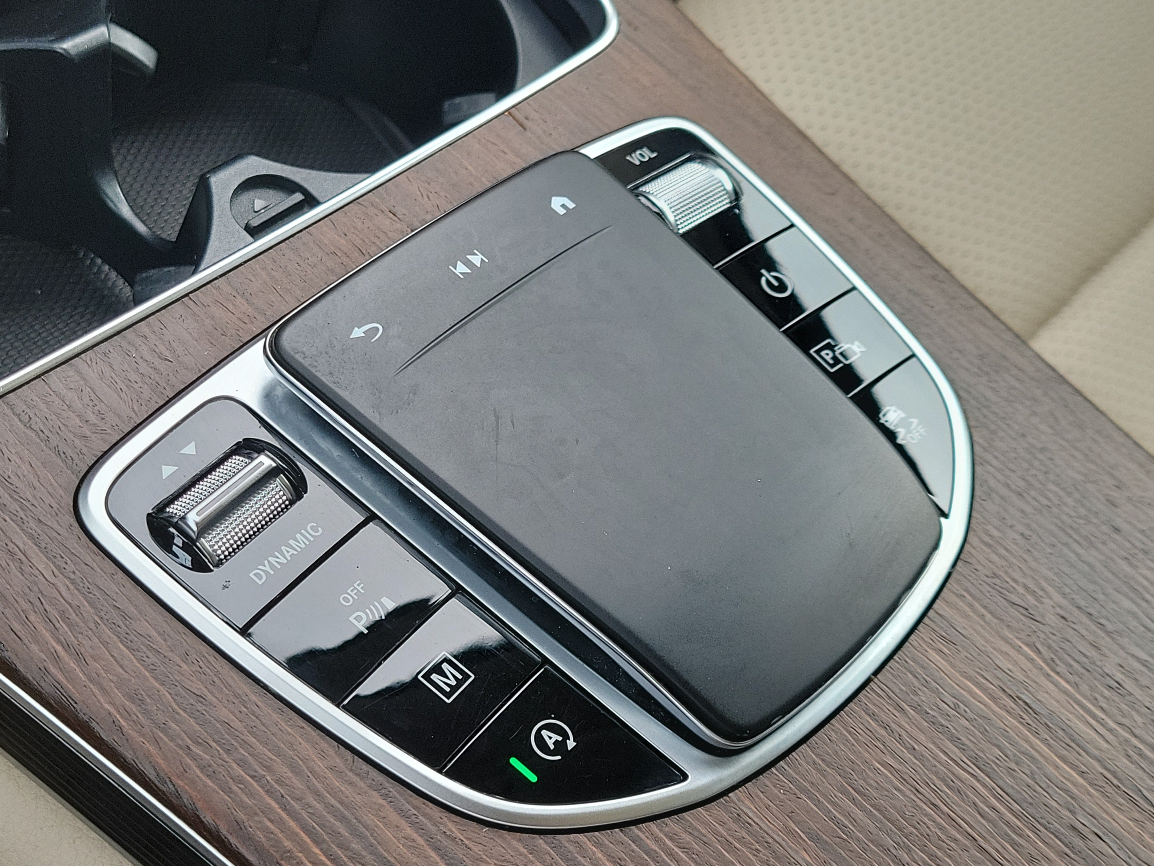 Used 2022 Mercedes-Benz GLC 300 4MATIC image 29