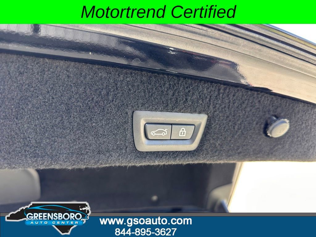 Used 2019 BMW 750i w/ M Sport Package RWD image 44