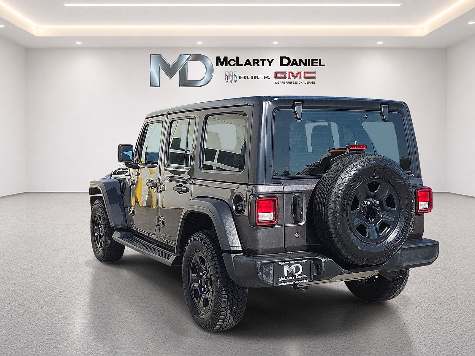 Used 2024 Jeep Wrangler Unlimited Sport AWD/4WD image 13