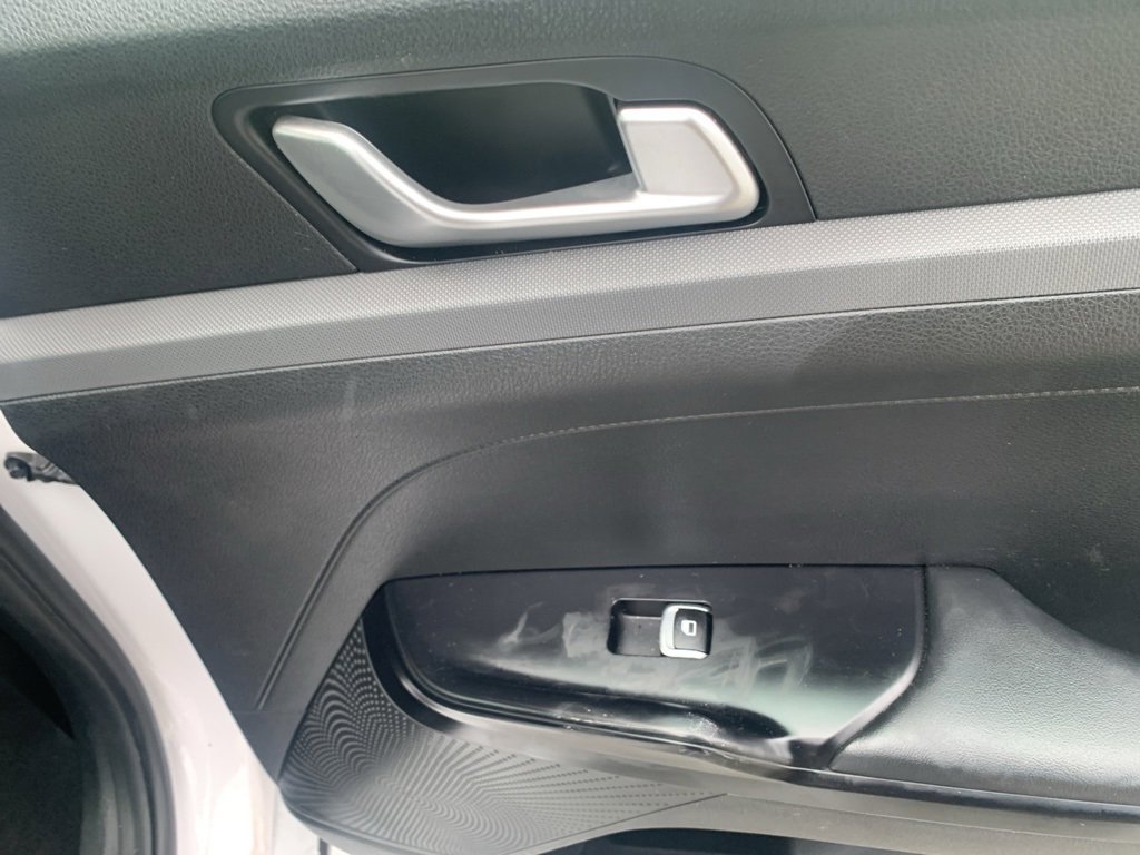 Used 2022 Kia K5 LXS image 25