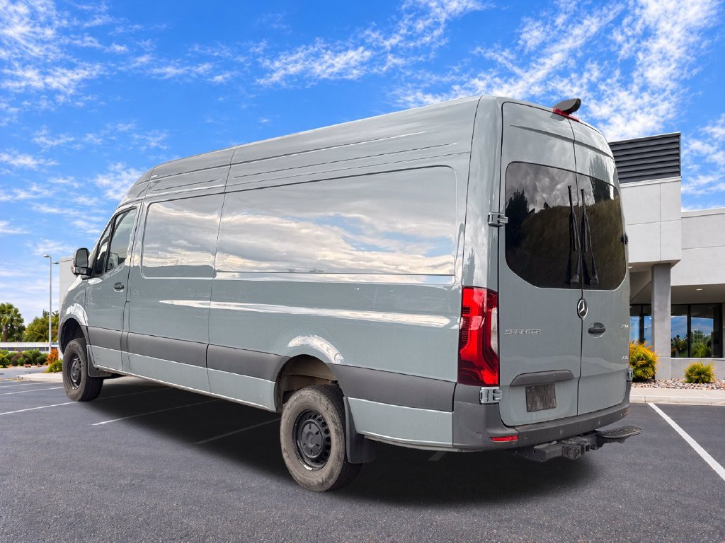 Used 2025 Mercedes-Benz Sprinter 2500 image 6