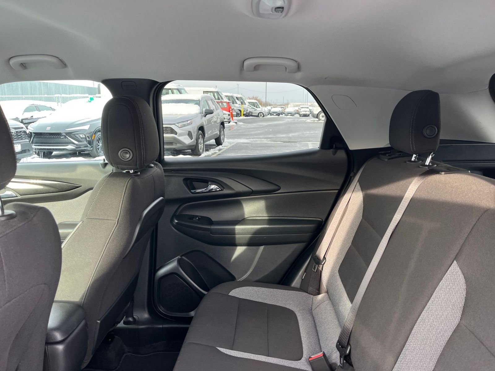 Used 2025 Chevrolet TrailBlazer LT image 37