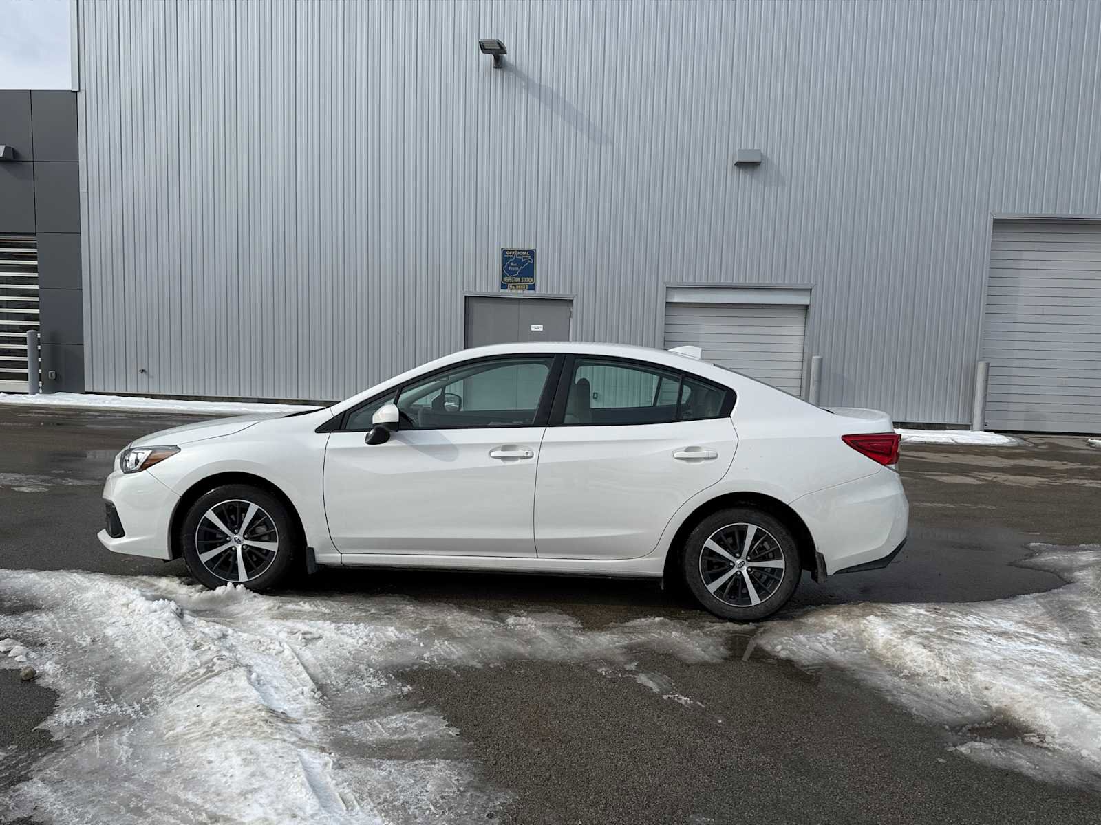 Used 2023 Subaru Impreza Premium image 2