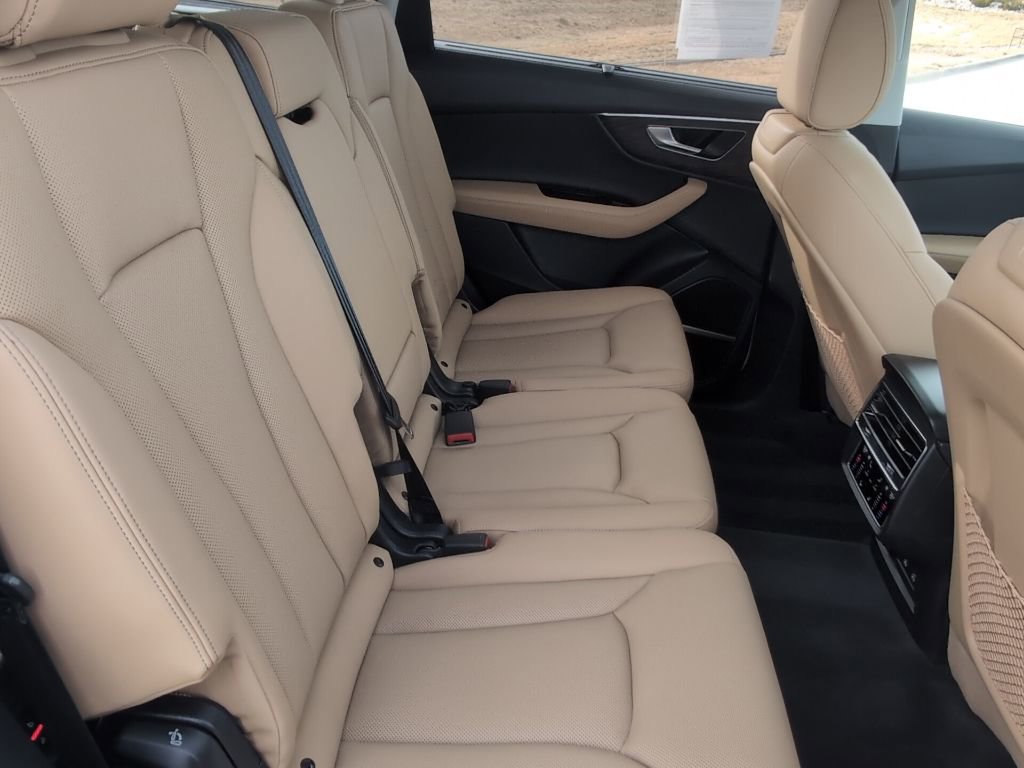 Used 2025 Audi Q7 2.0T Premium Plus image 31