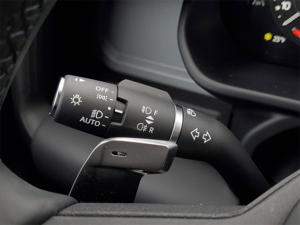 New 2026 Land Rover Defender 110 V8 image 15