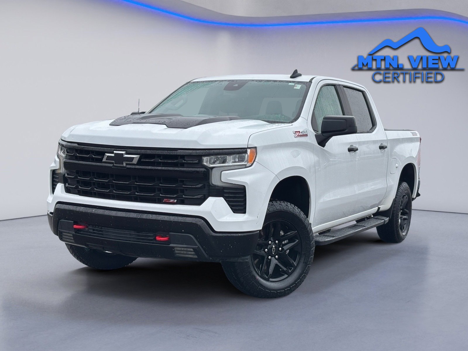 Used 2024 Chevrolet Silverado 1500 LT Trail Boss w/ Protection Package image 2