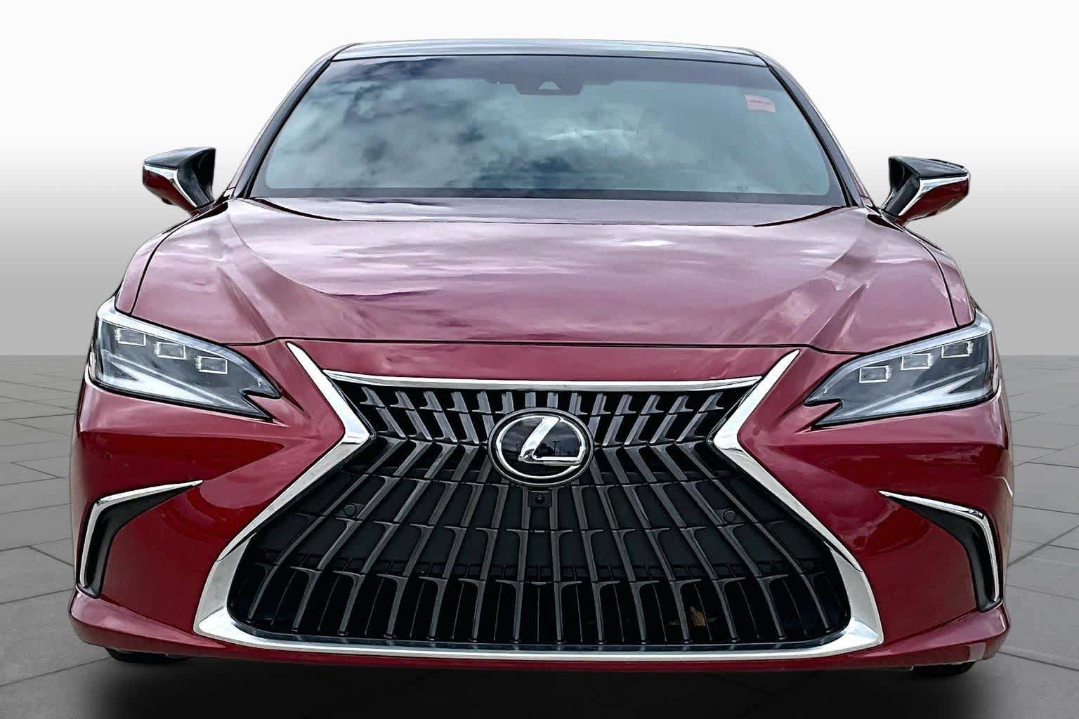 Used 2025 Lexus ES 350 Ultra Luxury w/ Accessory Package (Z1) FWD image 4