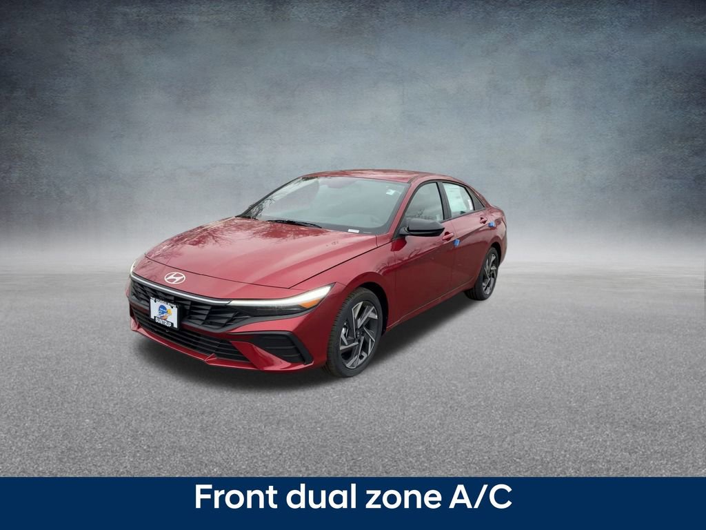 Used 2025 Hyundai Elantra Sport image 9