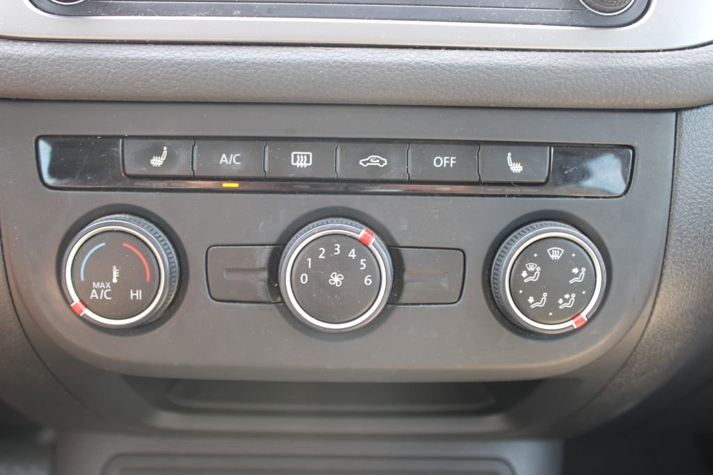Used 2016 Volkswagen Tiguan S FWD image 27