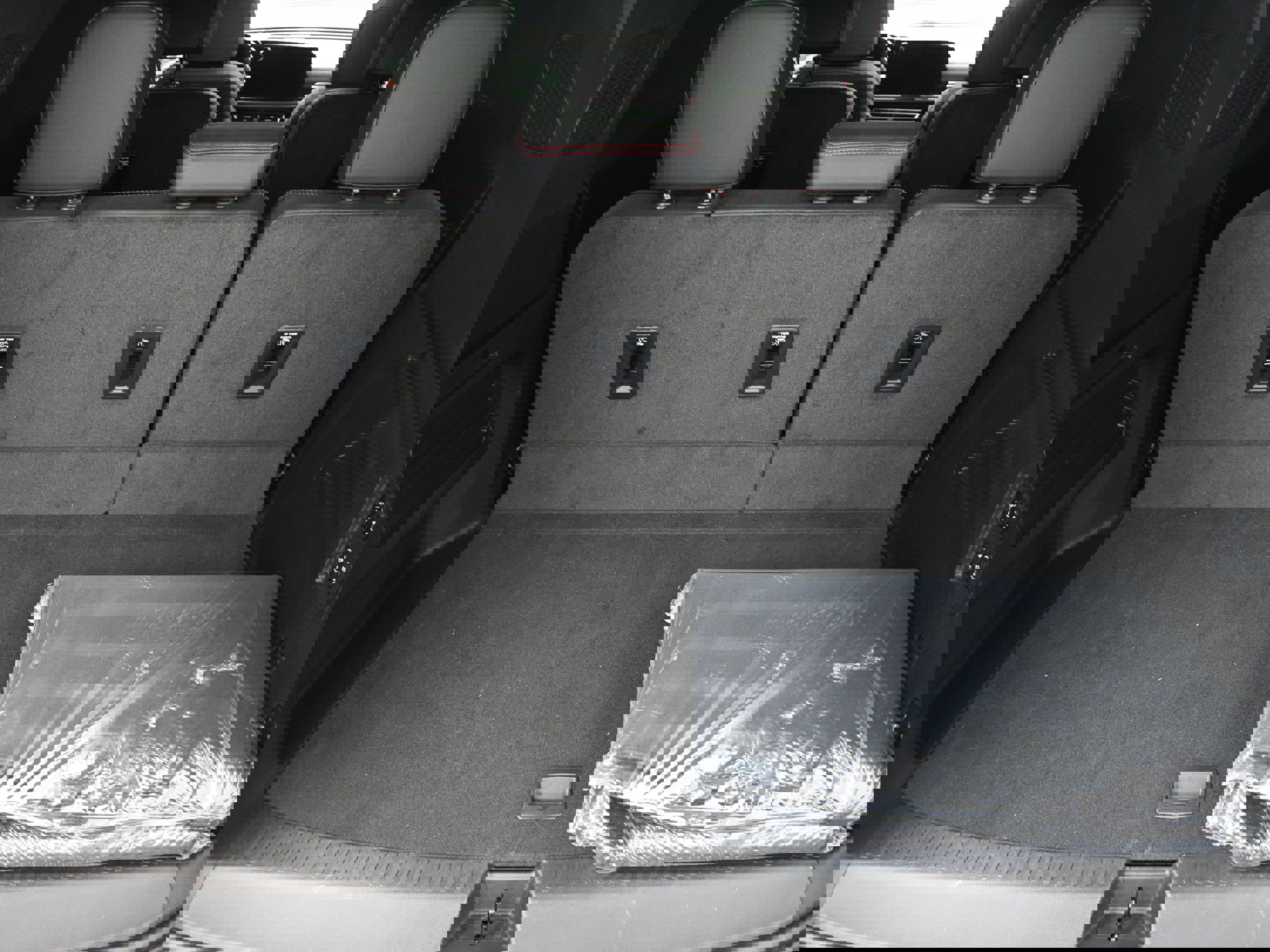 Certified 2024 Chevrolet Traverse RS w/ LPO, Floor Liner Package image 33