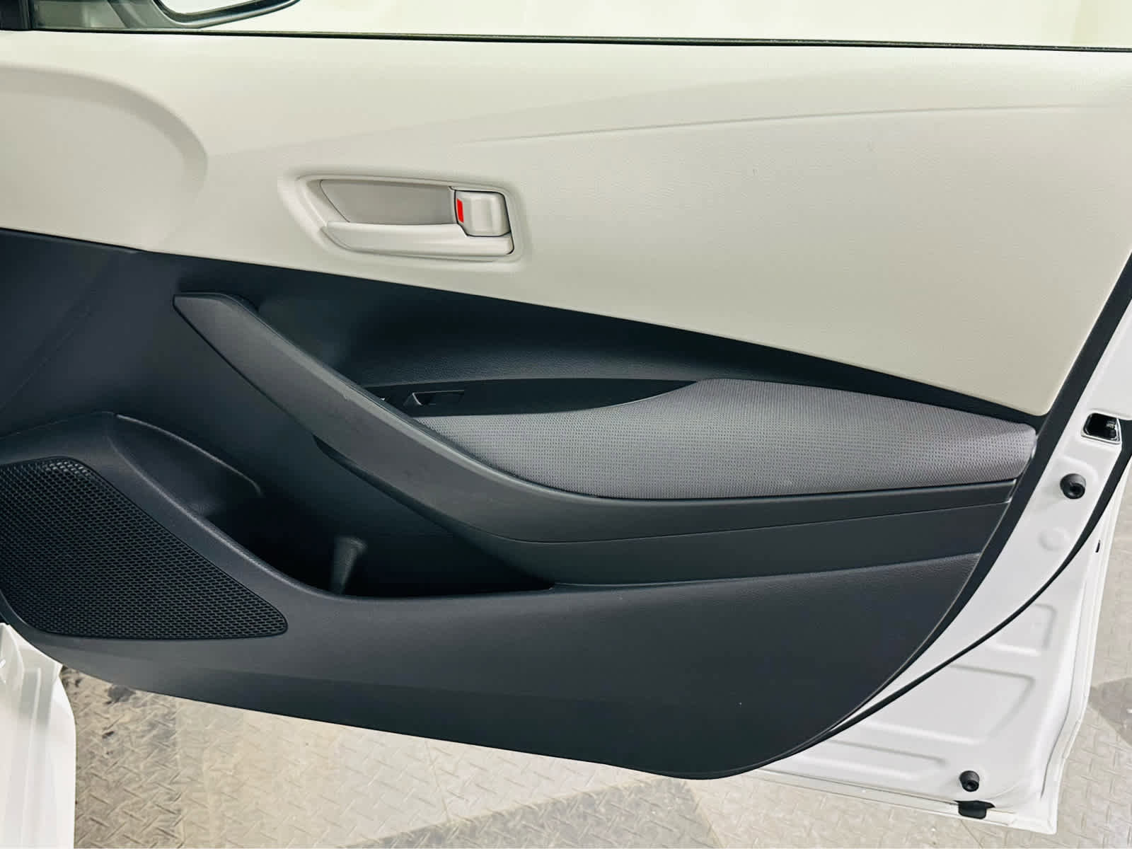 Certified 2024 Toyota Corolla LE FWD image 25