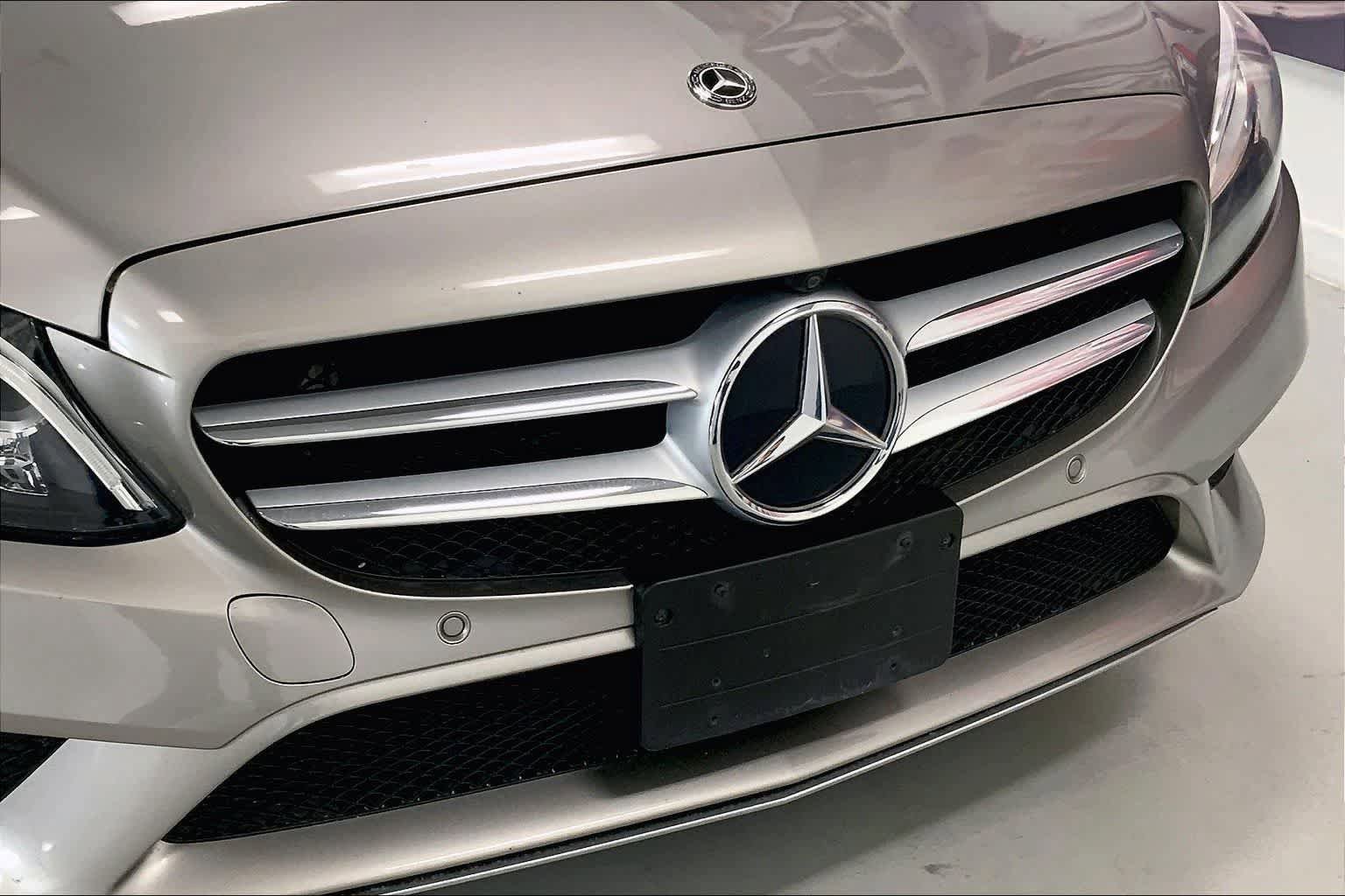 Used 2019 Mercedes-Benz C 300 4MATIC Sedan image 31