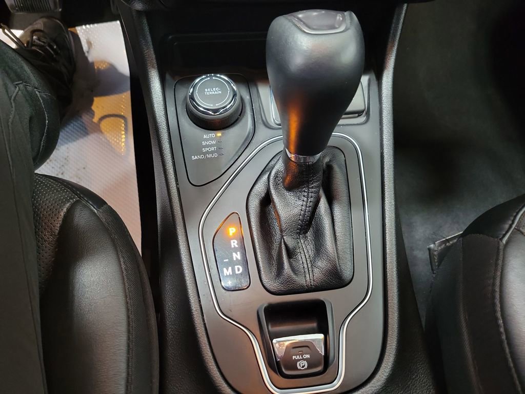 Used 2021 Jeep Cherokee Latitude Lux image 44