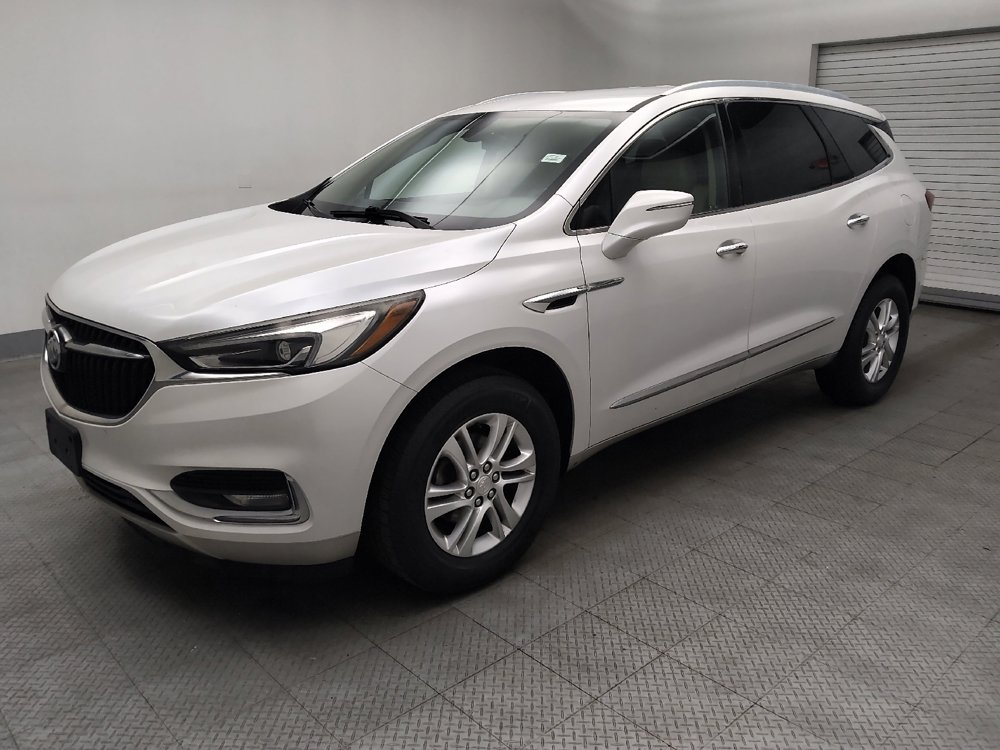 Used 2018 Buick Enclave Essence FWD image 2