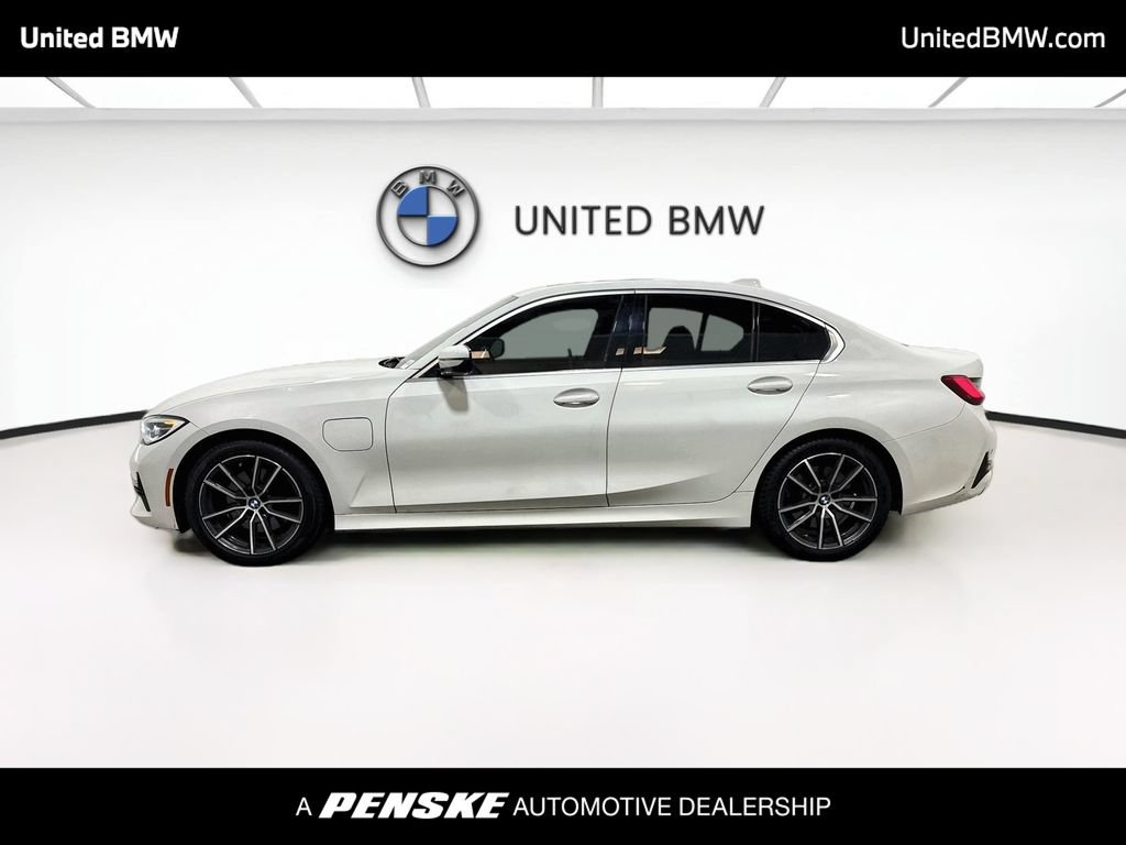 Used 2021 BMW 330e w/ Premium Package RWD image 8