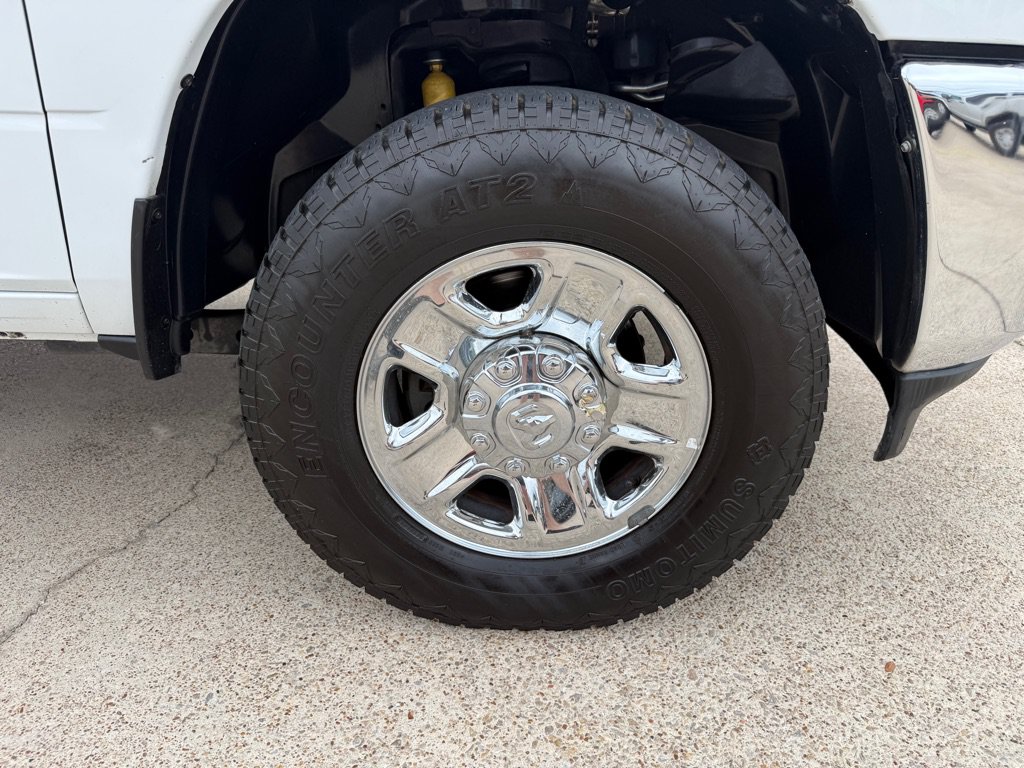 Used 2022 RAM 3500 Tradesman w/ Chrome Appearance Group AWD/4WD image 13