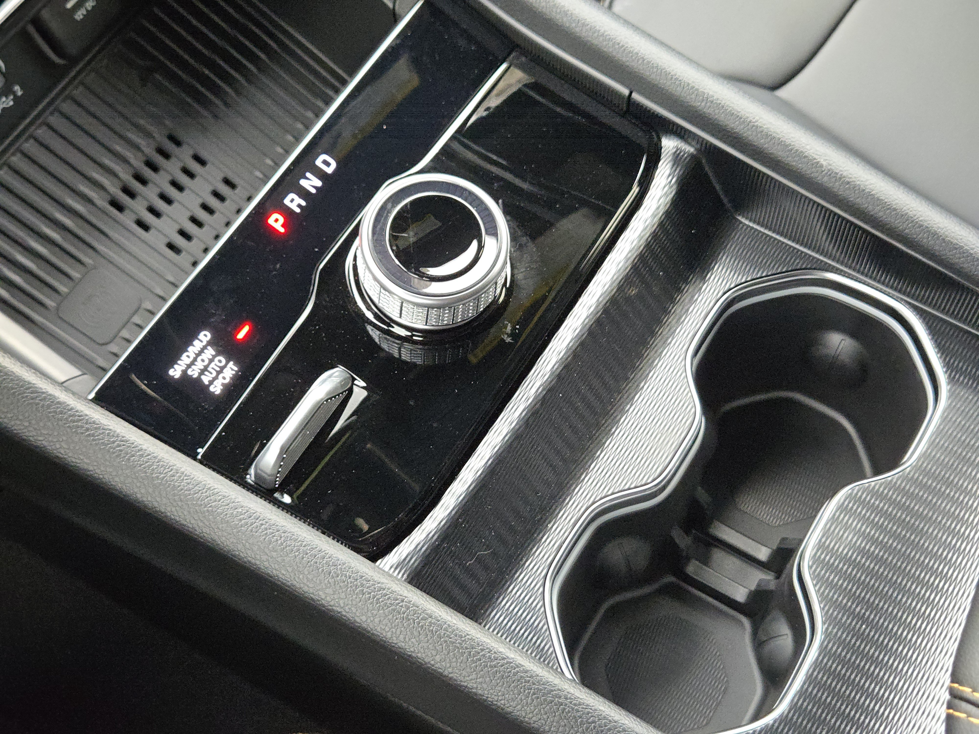 New 2026 Jeep Grand Cherokee Limited AWD/4WD image 16