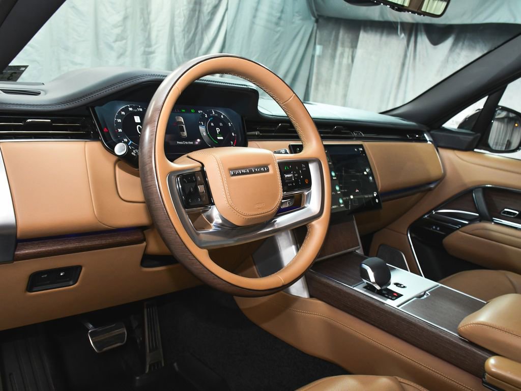 Used 2024 Land Rover Range Rover Autobiography image 26