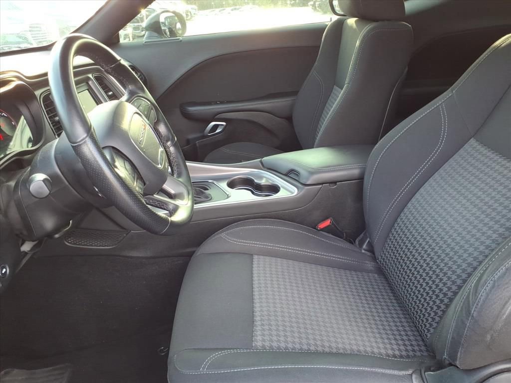 Certified 2019 Dodge Challenger SXT w/ Blacktop Package RWD image 9