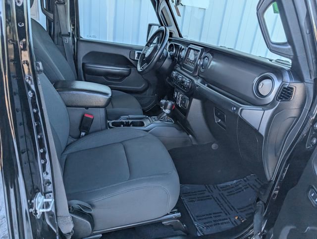 Used 2021 Jeep Gladiator Sport image 32