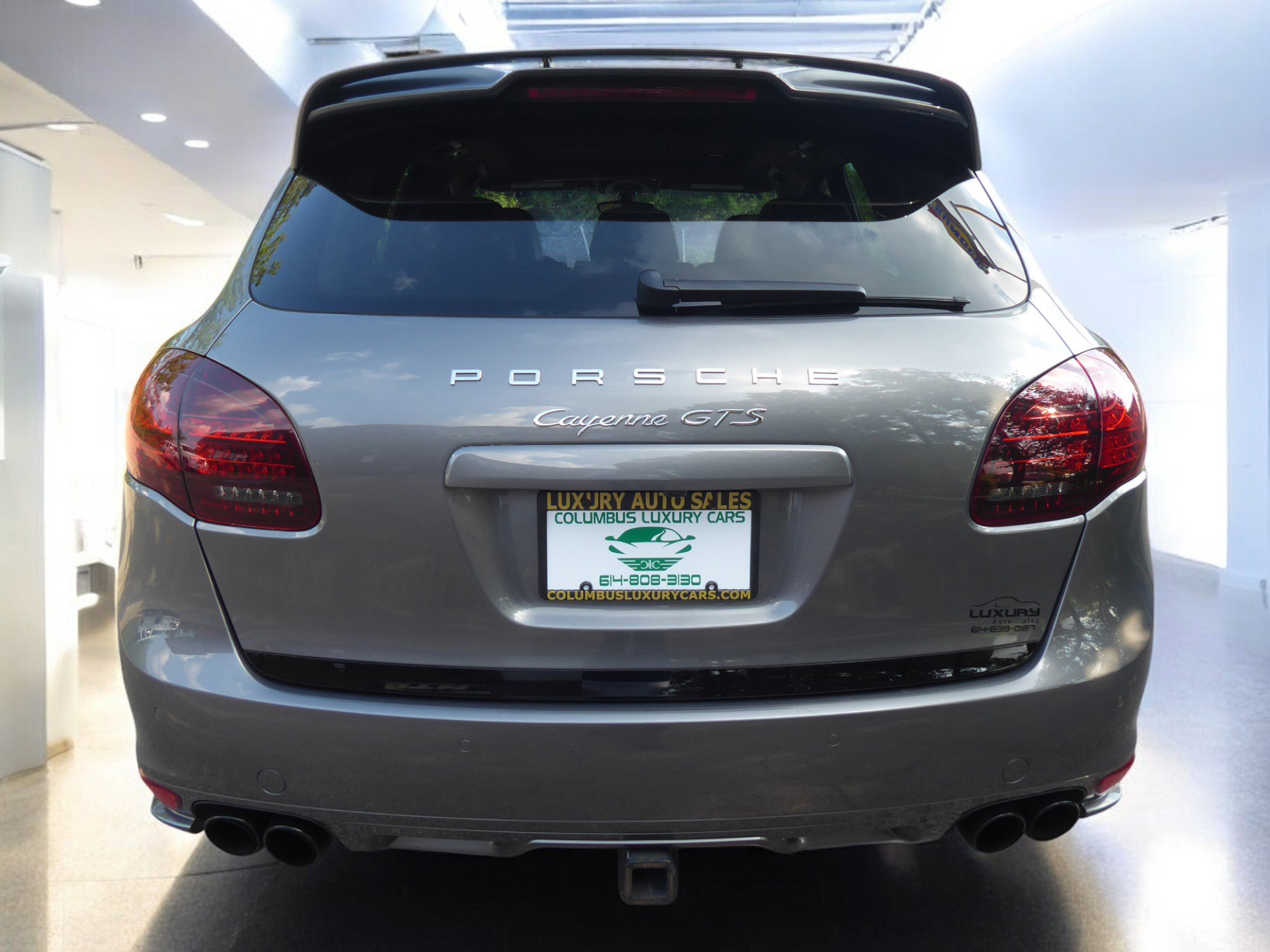 Used 2014 Porsche Cayenne GTS image 9