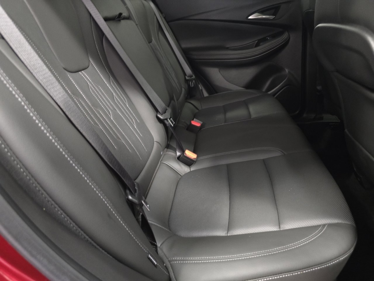 Used 2024 Buick Encore GX Avenir w/ Avenir Convenience Package image 19