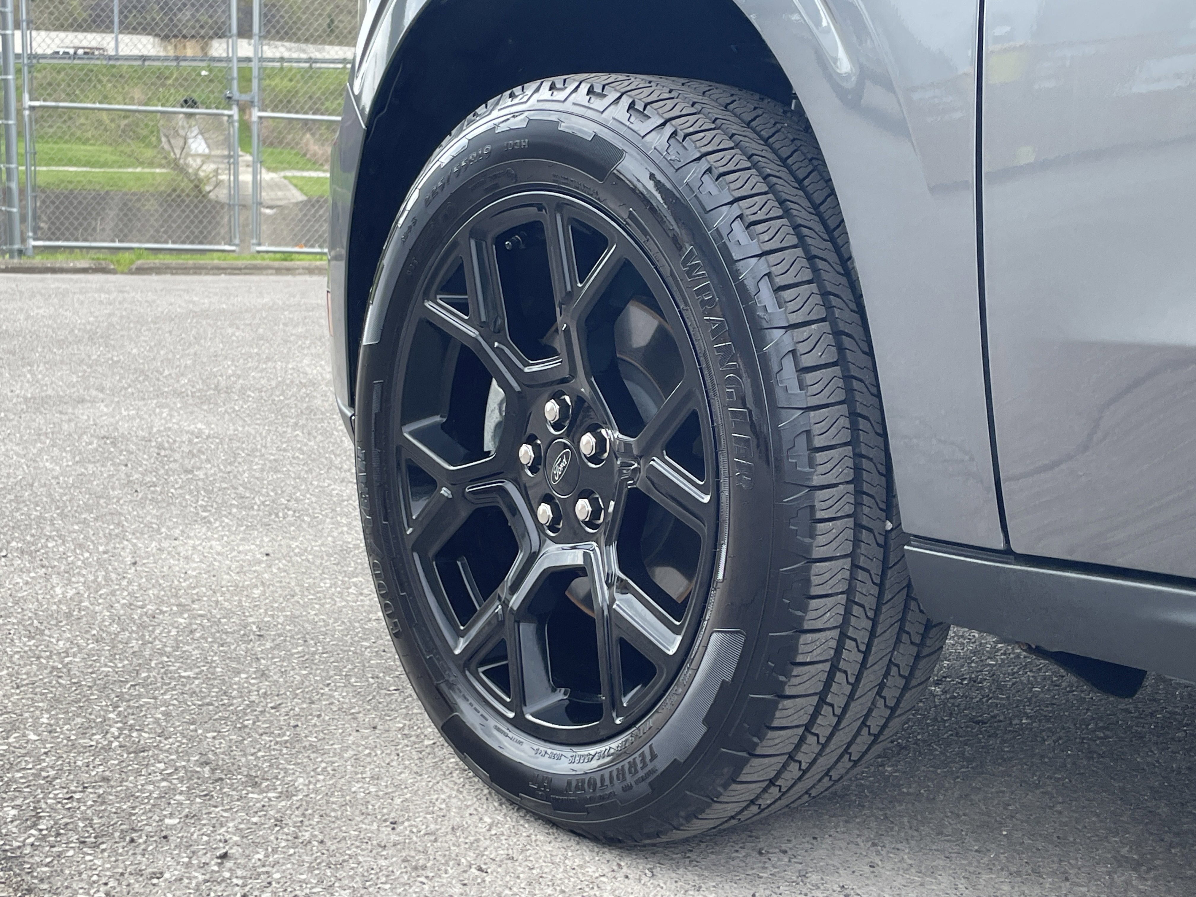 Certified 2025 Ford Maverick XLT w/ Black Appearance Package image 9