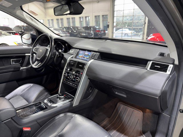 Used 2017 Land Rover Discovery Sport SE image 66