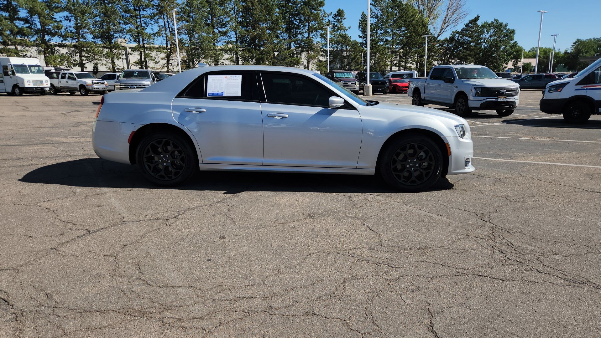 Used 2023 Chrysler 300 Touring L AWD/4WD image 13