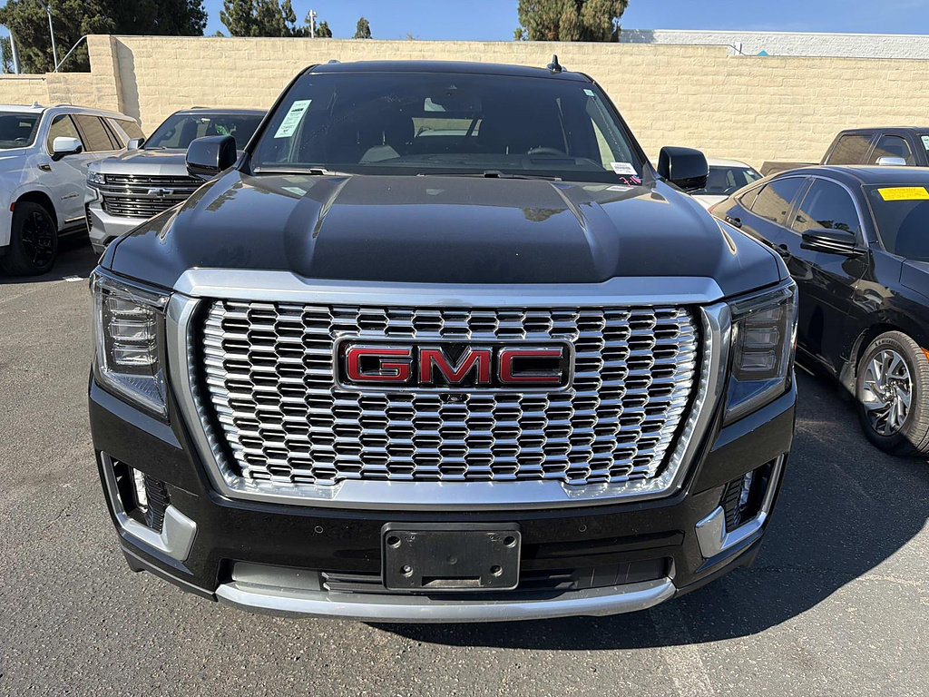 Used 2023 GMC Yukon Denali RWD image 2