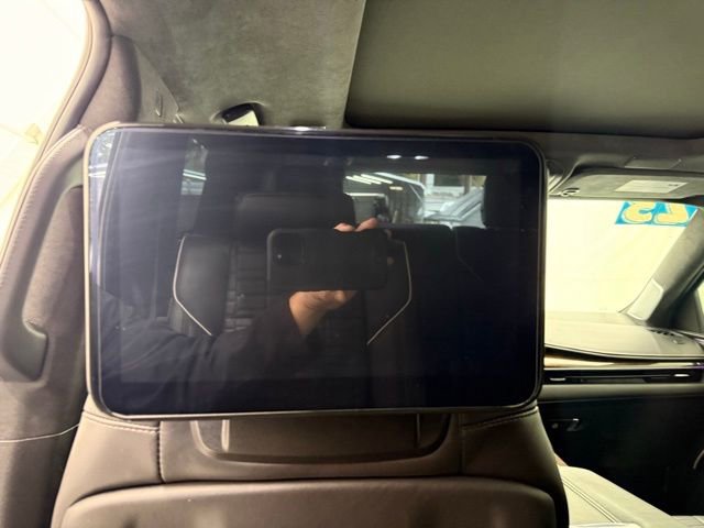 Used 2023 Cadillac Escalade Sport Platinum image 24