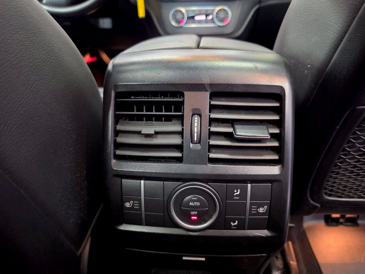 Used 2013 Mercedes-Benz ML 550 4MATIC image 30