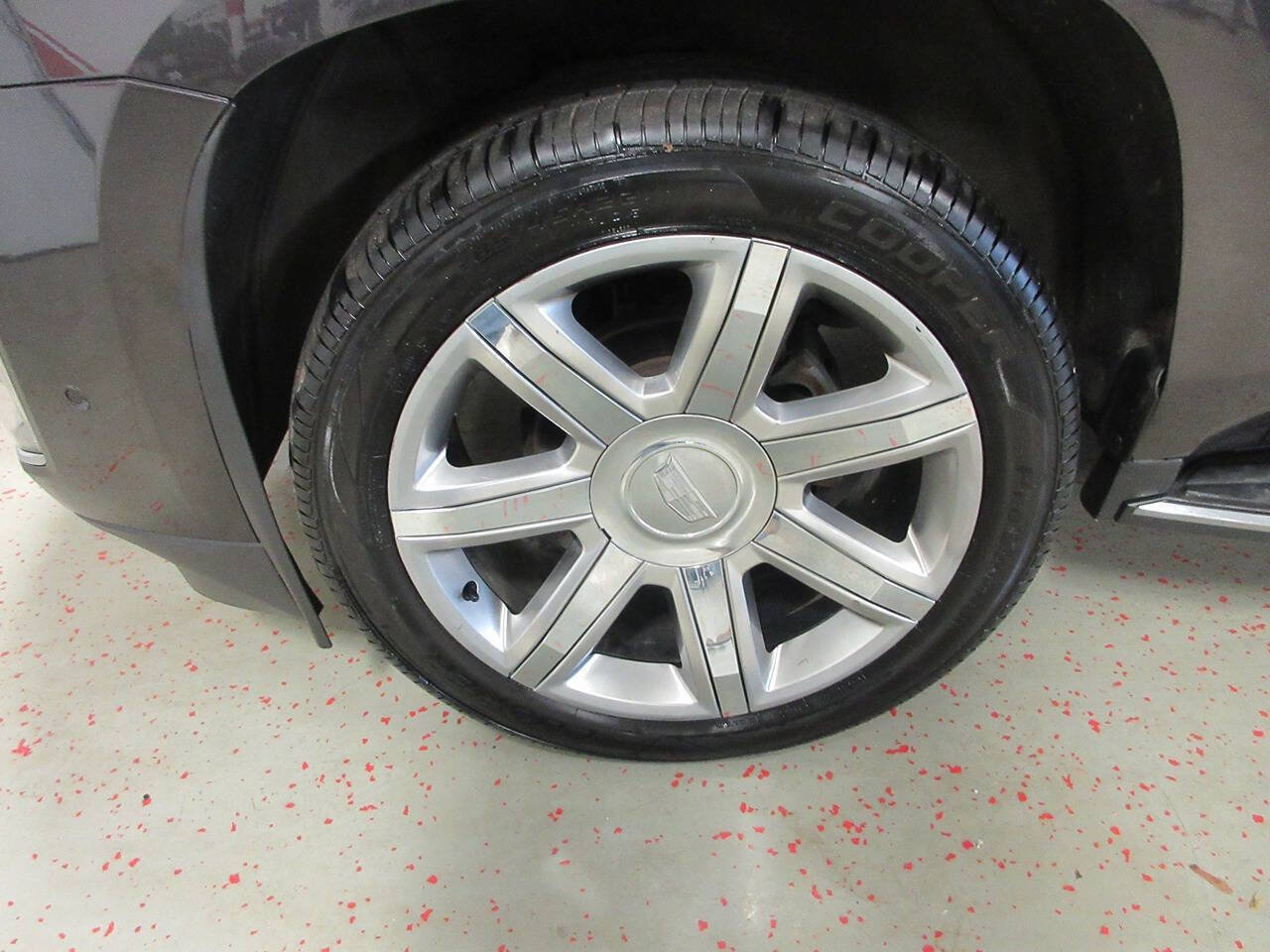 Used 2017 Cadillac Escalade Luxury AWD/4WD image 38