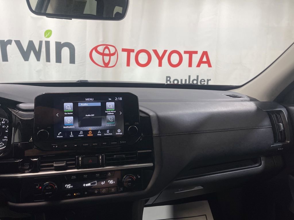 Used 2025 Nissan Pathfinder SL image 25