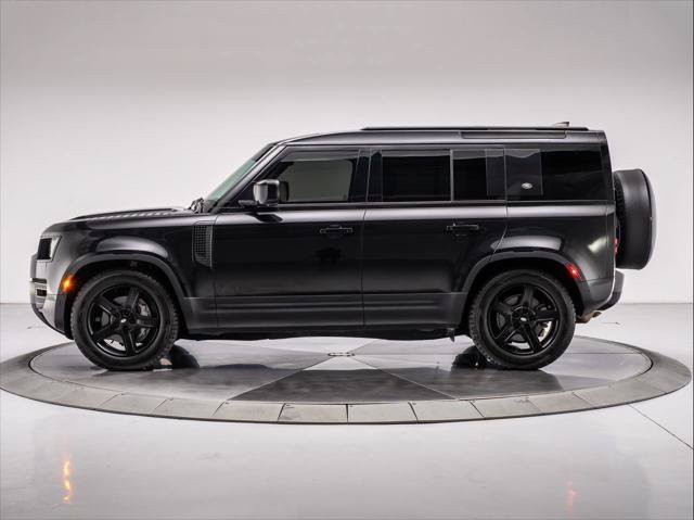 Used 2023 Land Rover Defender 110 SE AWD/4WD image 2