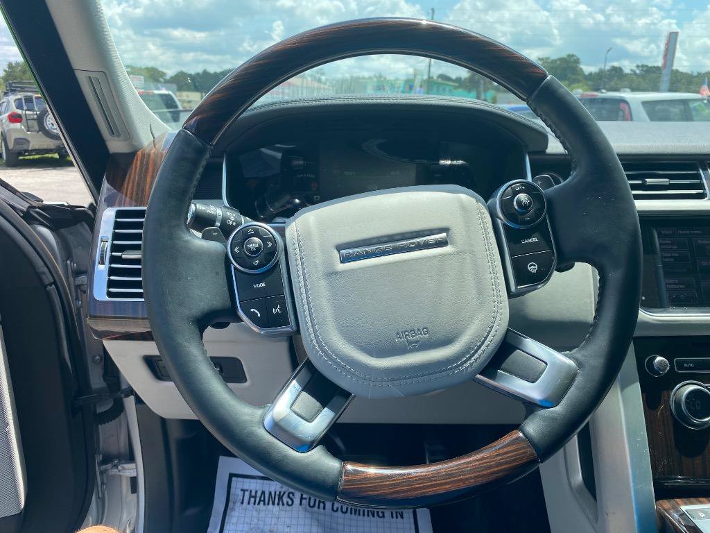 Used 2014 Land Rover Range Rover Supercharged AWD/4WD image 28