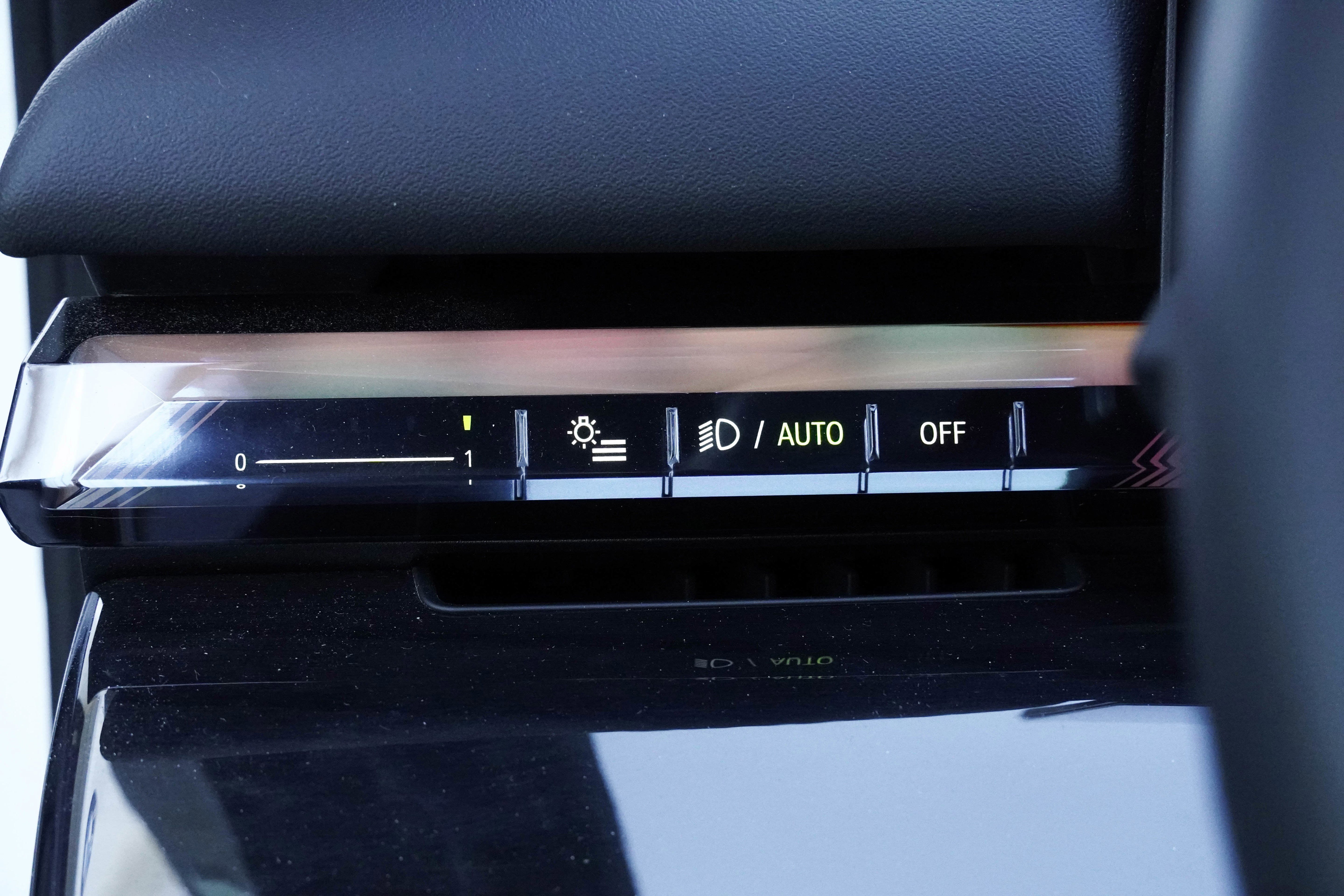 Used 2024 BMW i5 eDrive40i w/ M Sport Package image 17