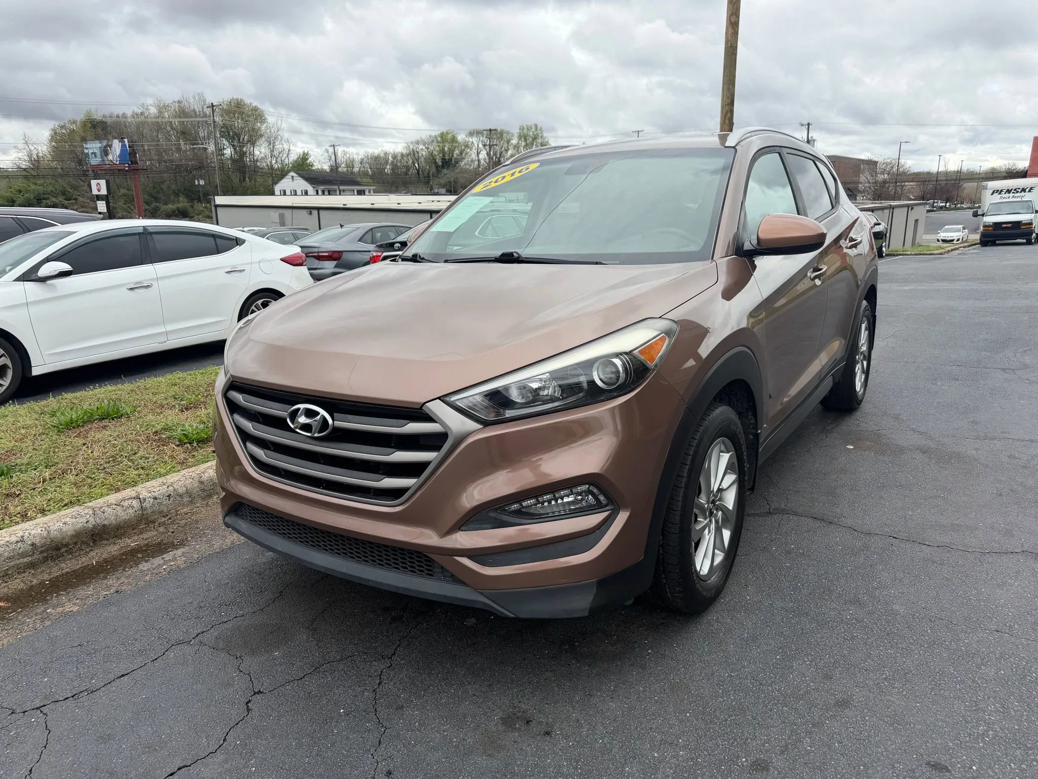 Used 2016 Hyundai Tucson SE w/ Option Group 02 image 3