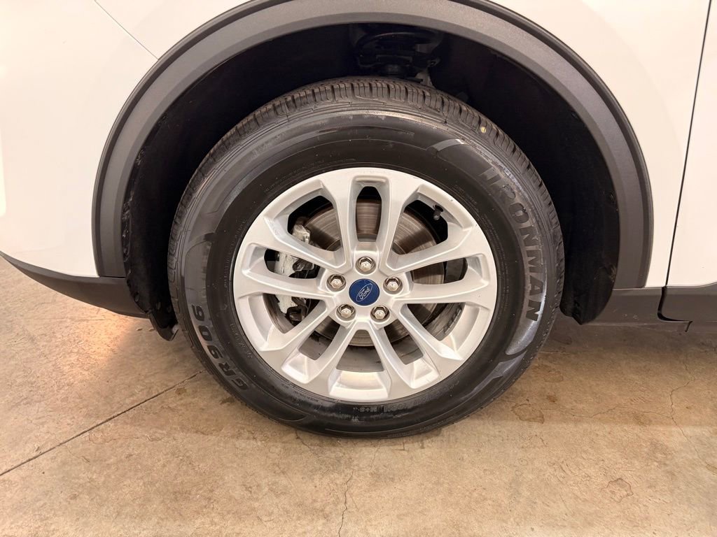 Used 2022 Ford Escape SE image 16