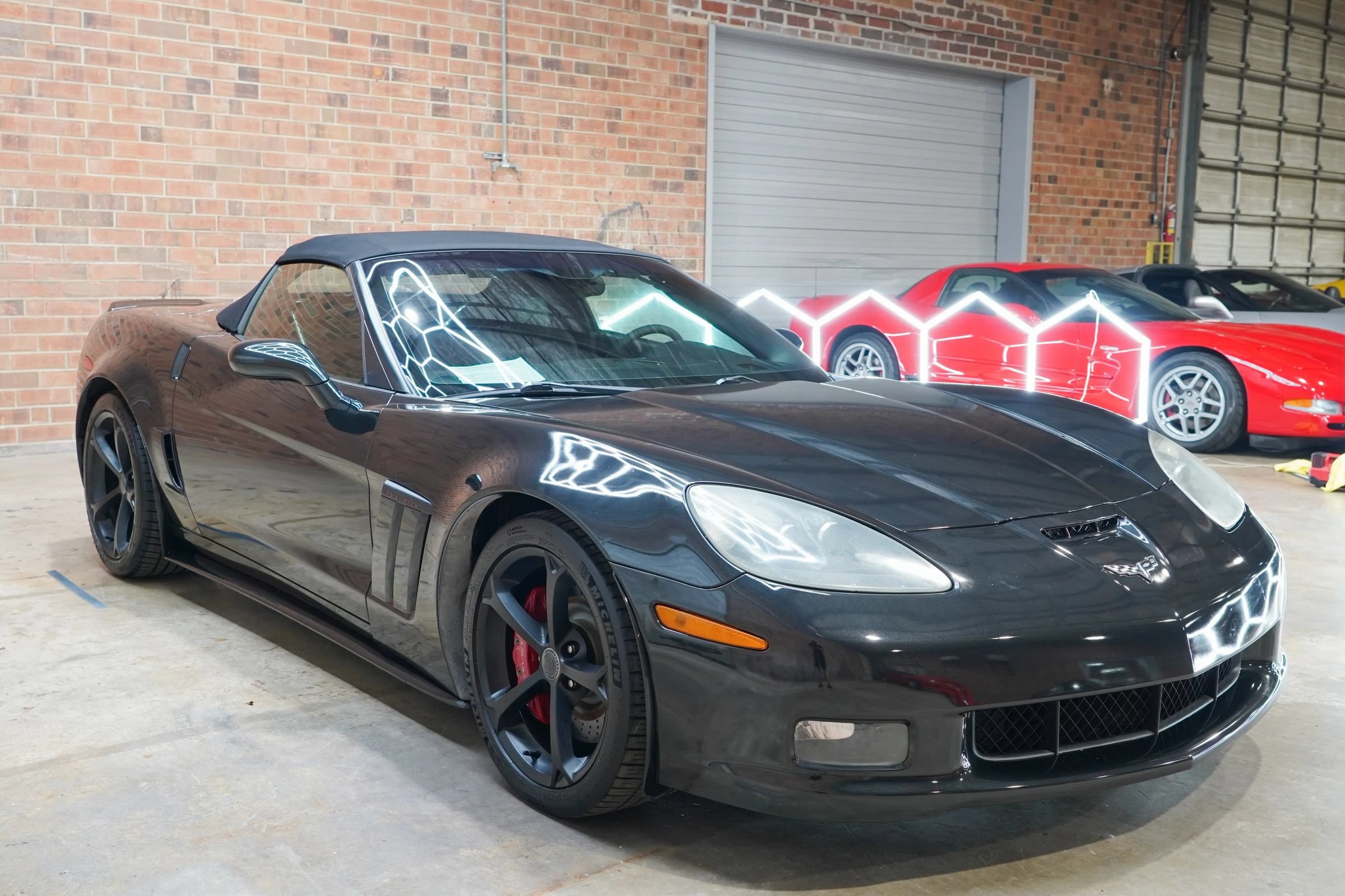 Used 2012 Chevrolet Corvette Grand Sport w/ 3LT Preferred Equipment Group RWD image 3