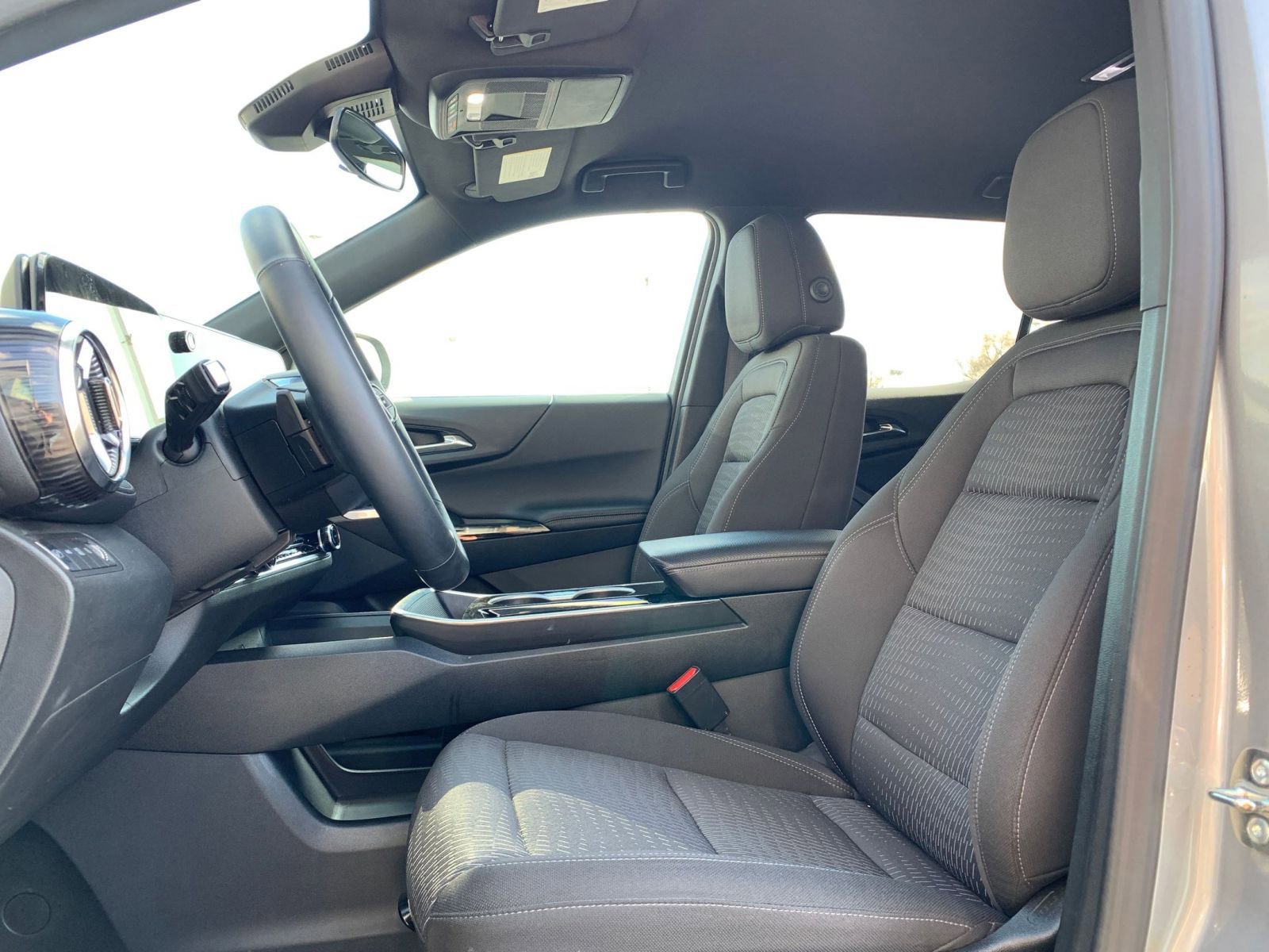 Used 2025 Chevrolet Equinox LT image 25