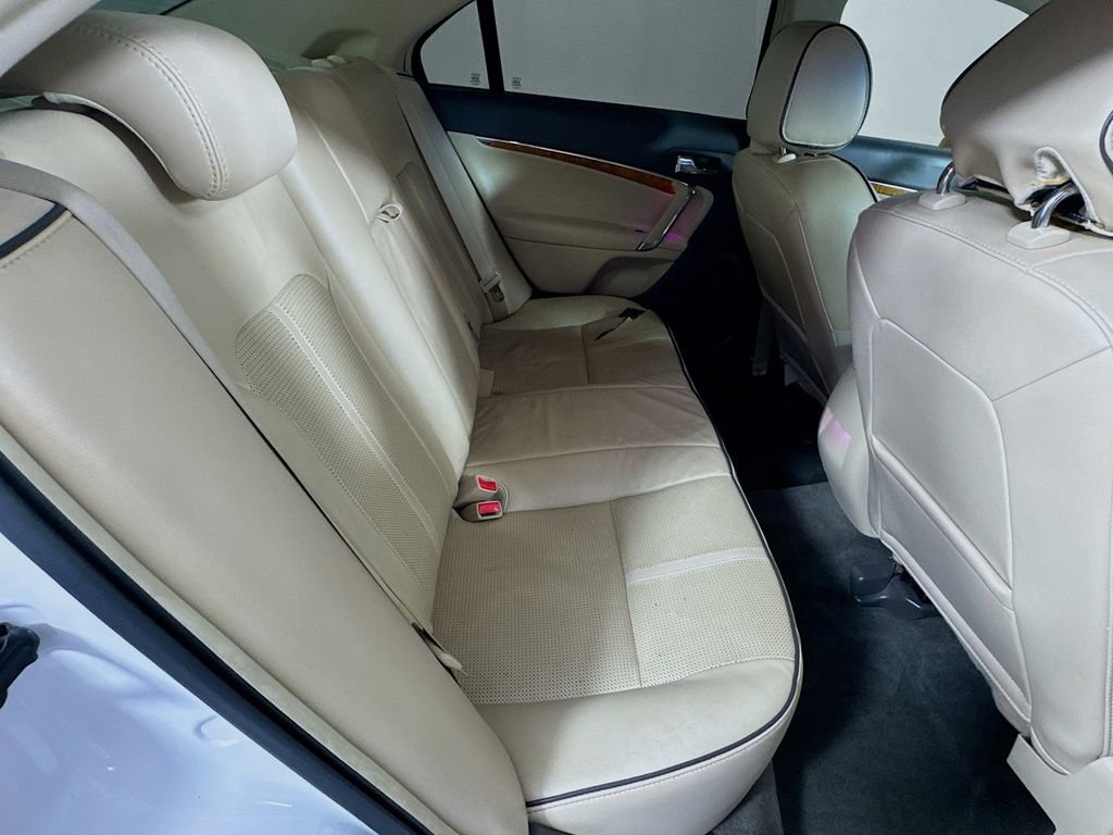 Used 2011 Lincoln MKZ w/ 102A Rapid Spec Order Code FWD image 32