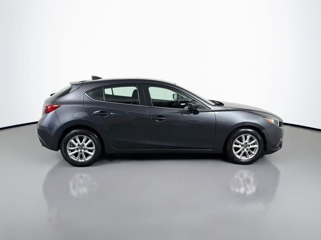 Used 2016 MAZDA MAZDA3 i Touring w/ Popular Equipment Package FWD image 8