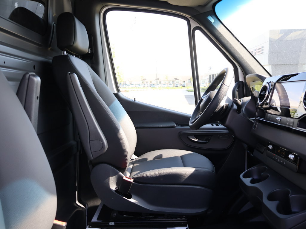New 2026 Mercedes-Benz Sprinter 2500 image 8